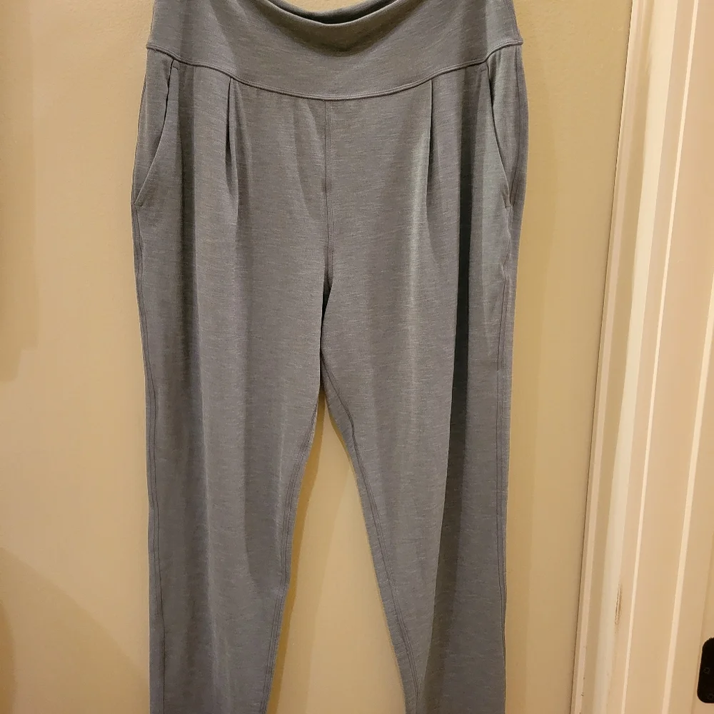 Athleta Elation Pant L - Picture 5 of 10